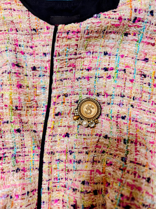 No.5 Series Magnet Brooch “Vintage 5“