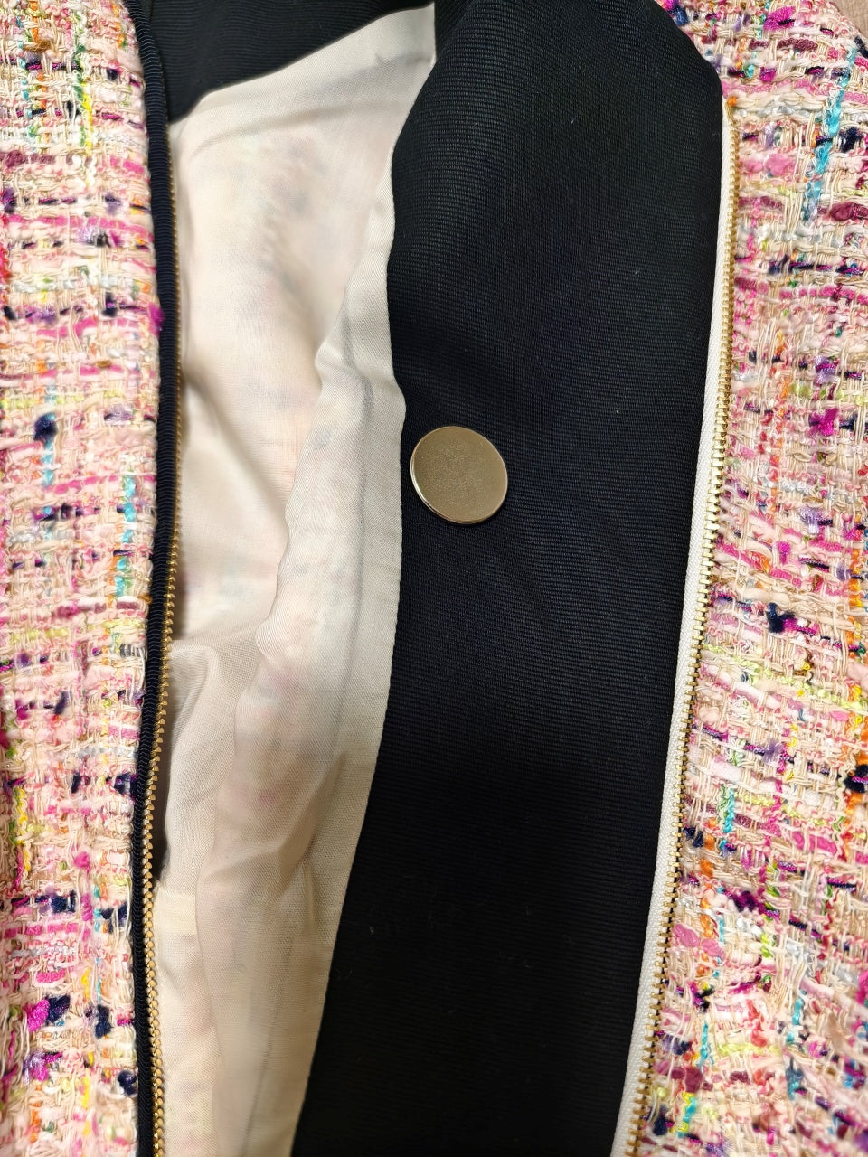No.5 Series Magnet Brooch “Vintage 5“